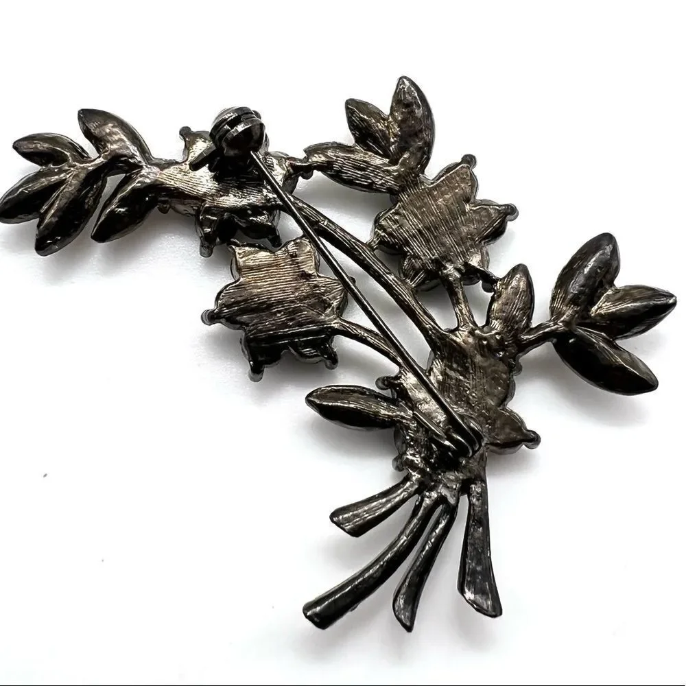 Vintage rhinestone floral‎ brooch stunning statement even black tie